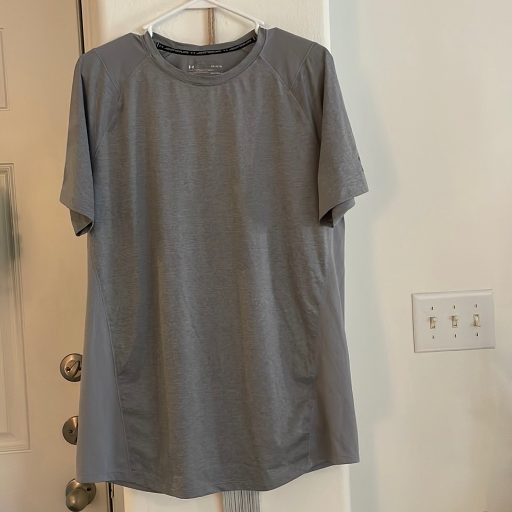 Under Armour Men’s Heat Gear T-Shirt Size L